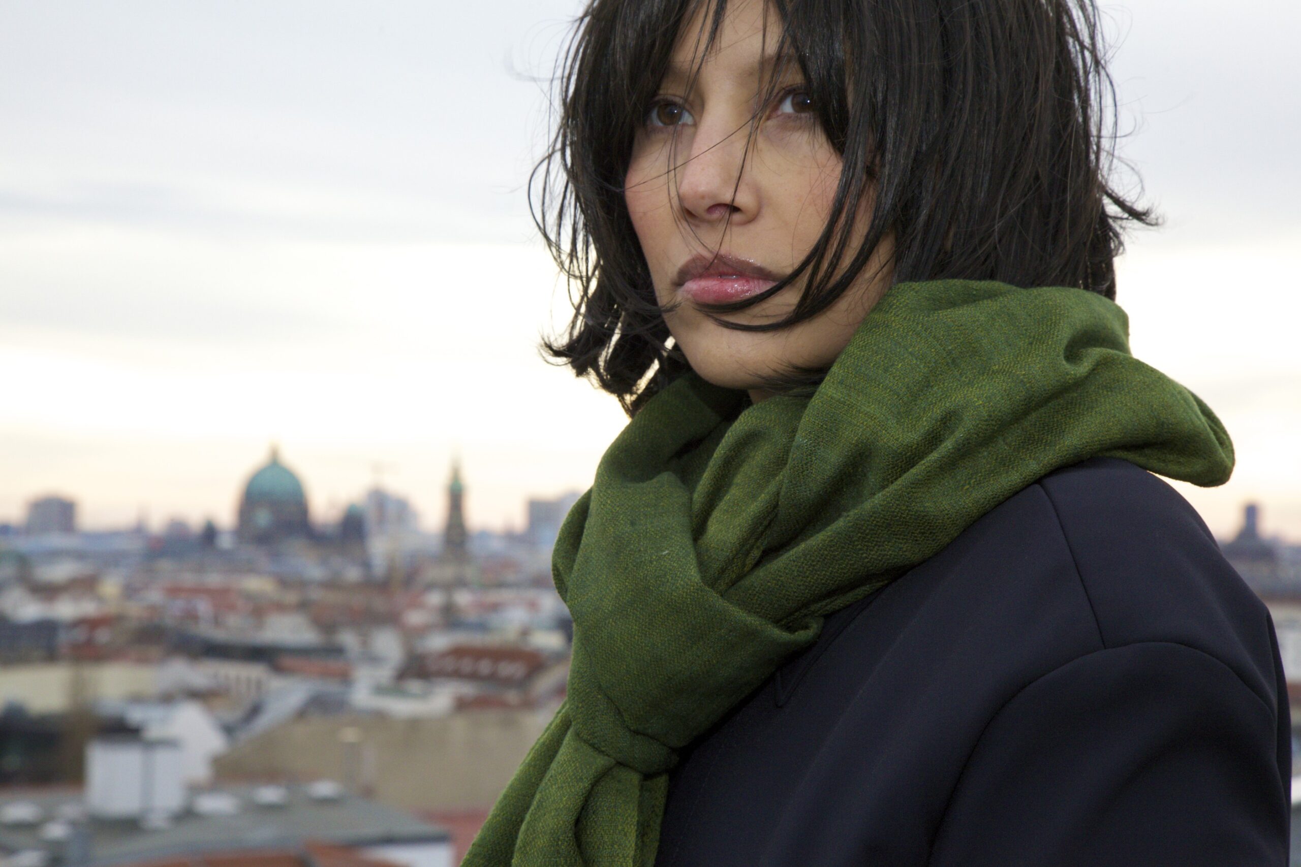 Eri Twill Scarf Dark Green - Image 2