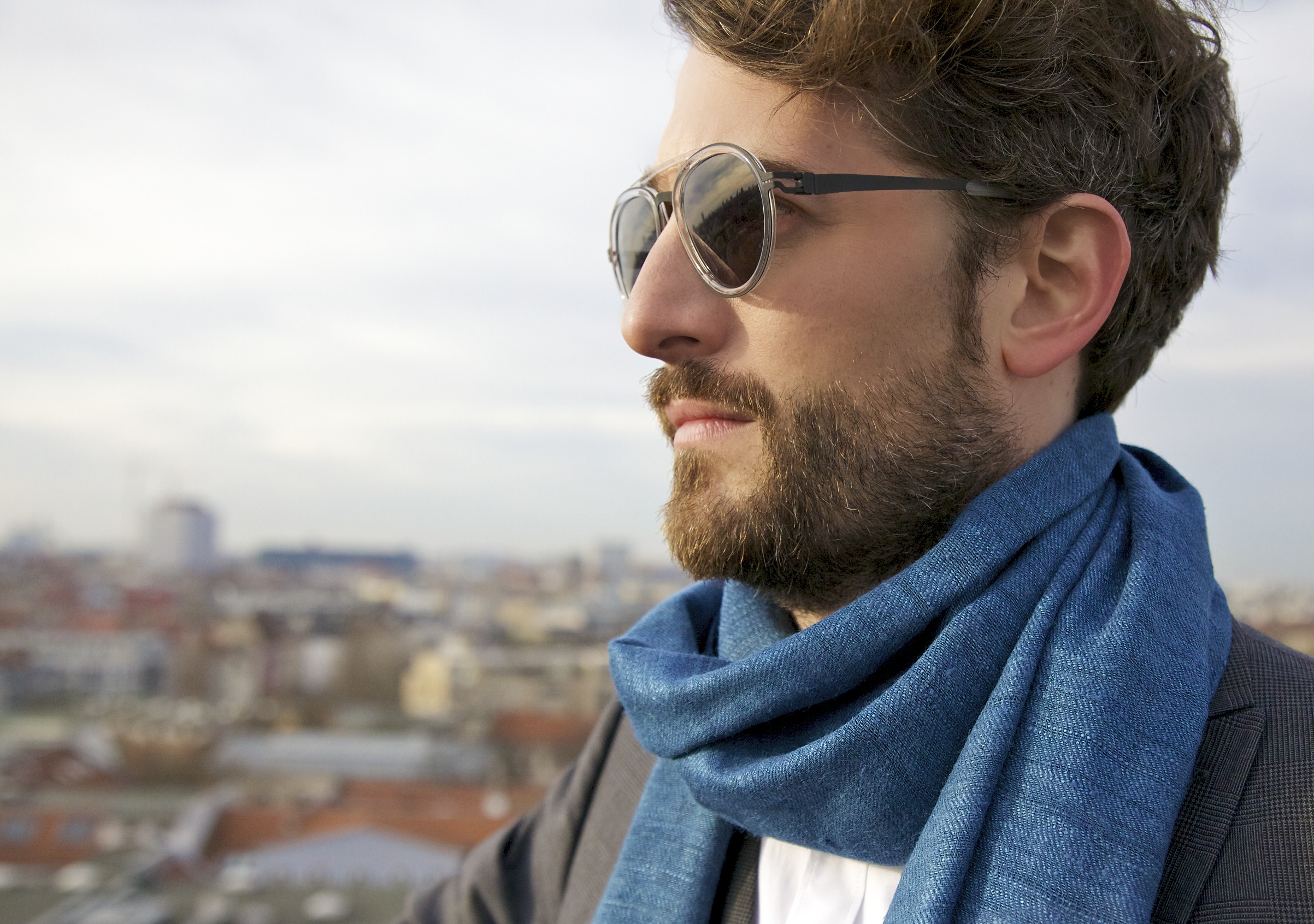 Eri Twill Scarf Indigo - Image 2